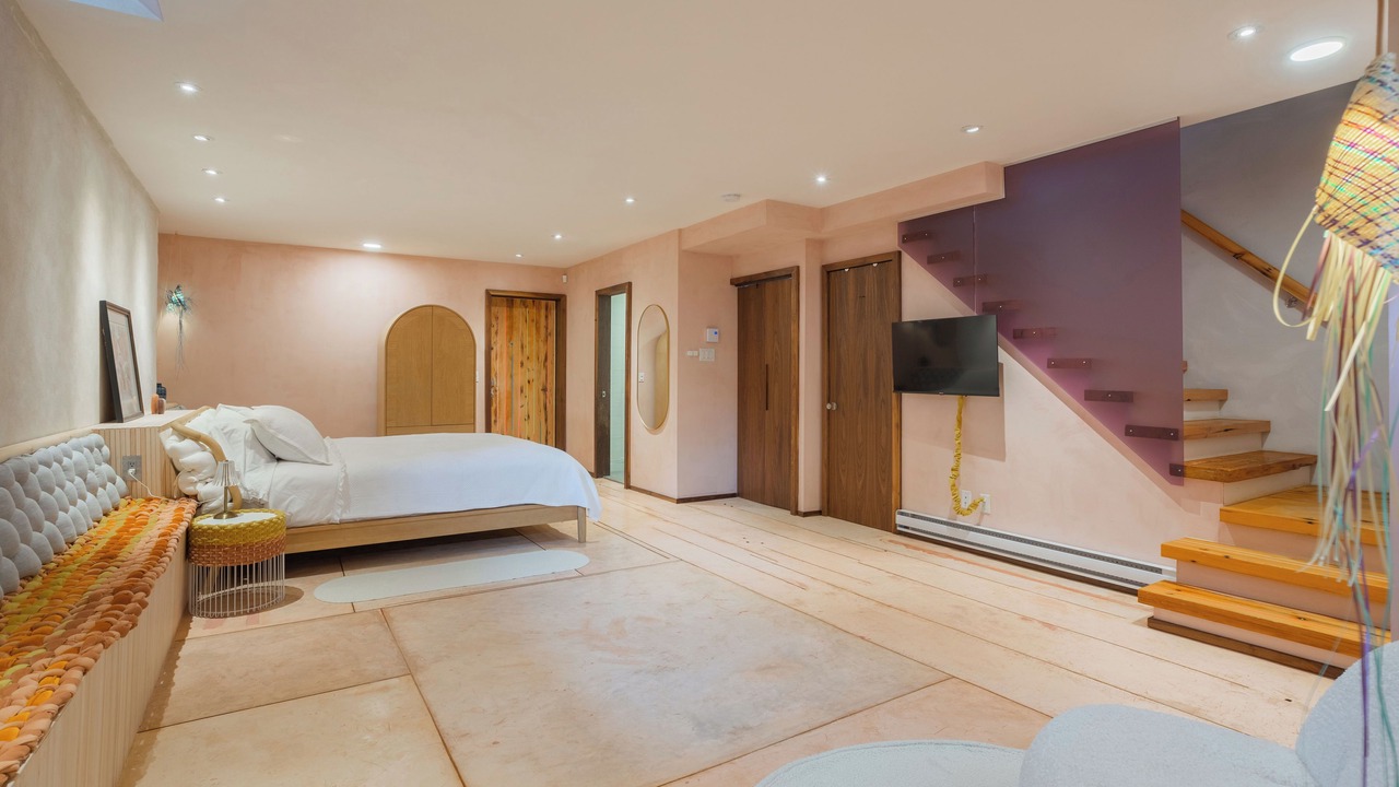 Photo of Bedroom in Outremont