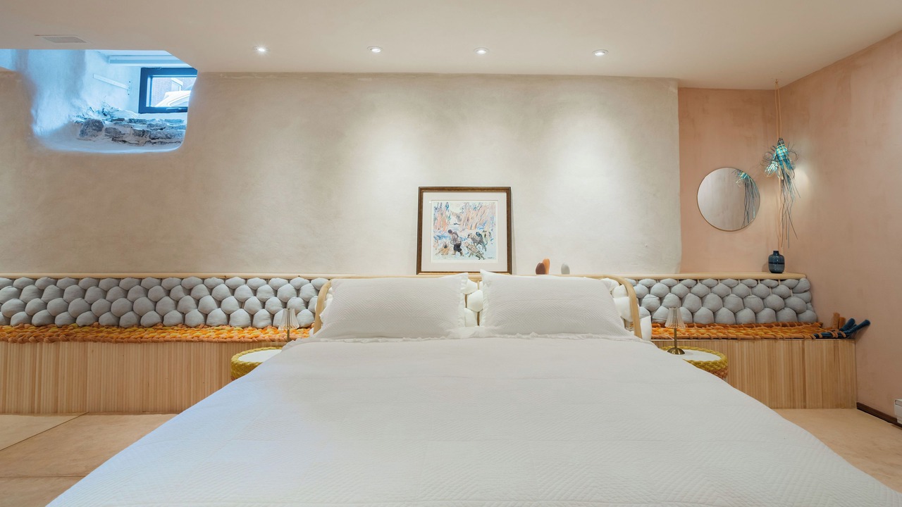 Photo of Bedroom in Outremont