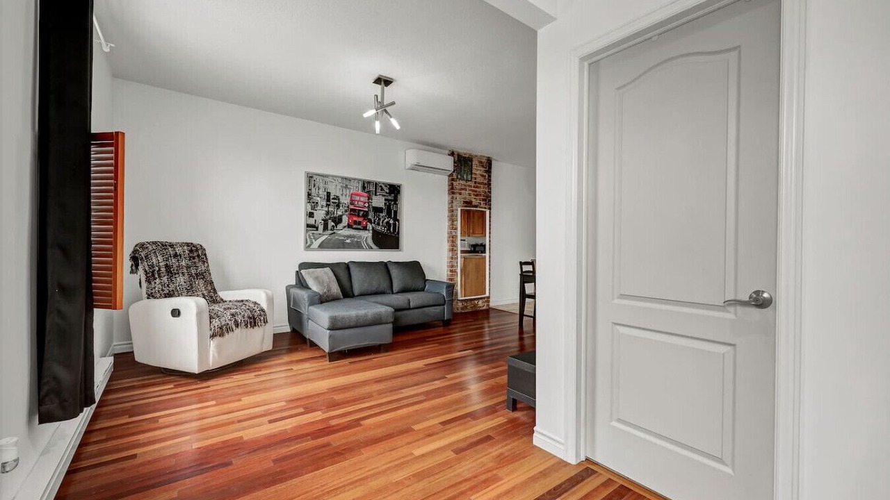 Photo of Livingroom in Hull