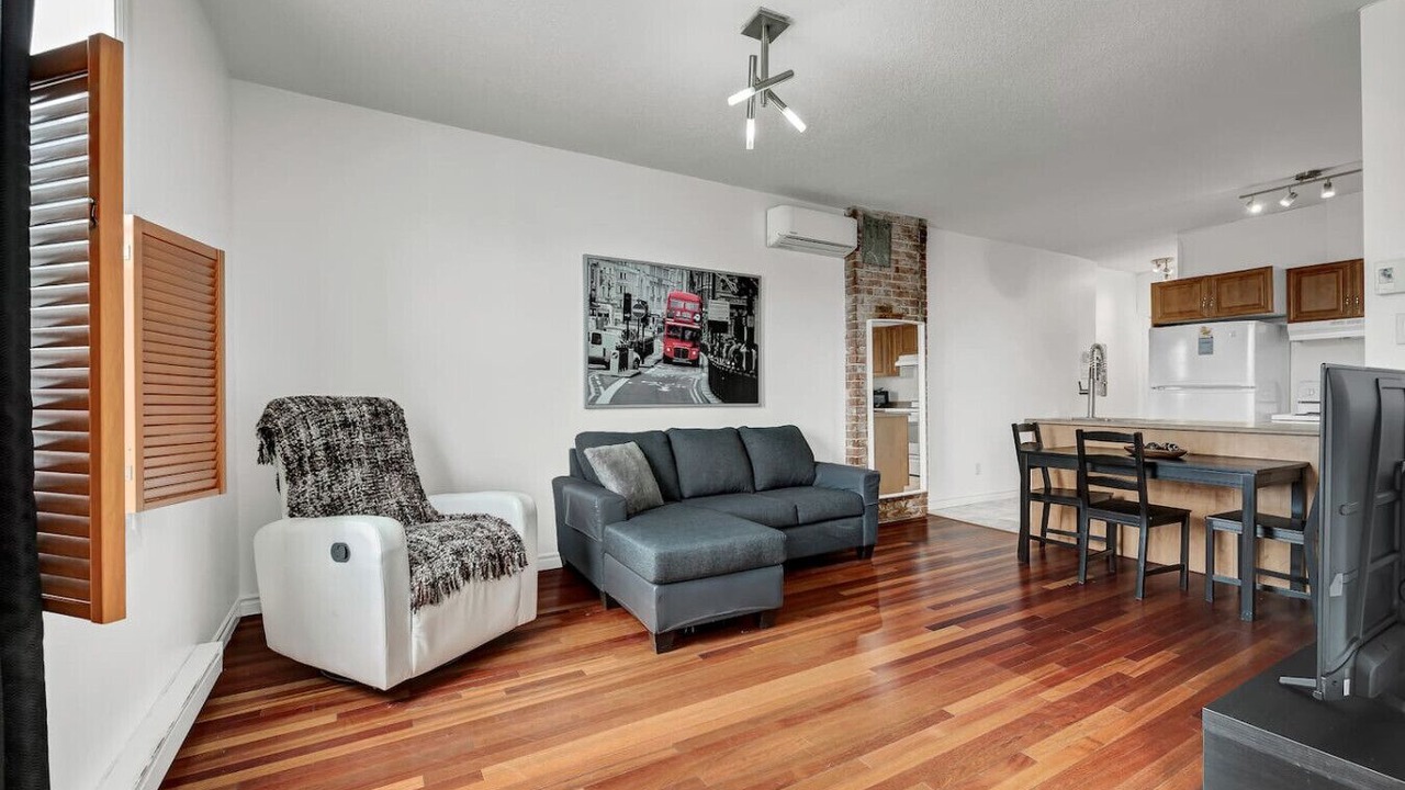 Photo of Livingroom in Hull