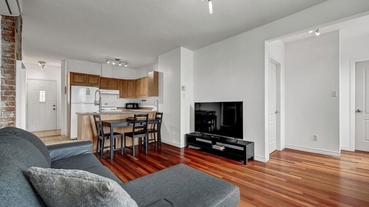 Photo of Livingroom in Hull