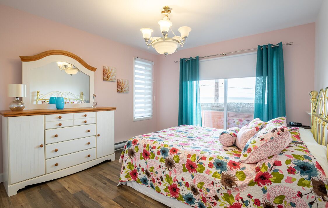 Photo of Bedroom in St-Francois-de-l'Ile-d'Orleans