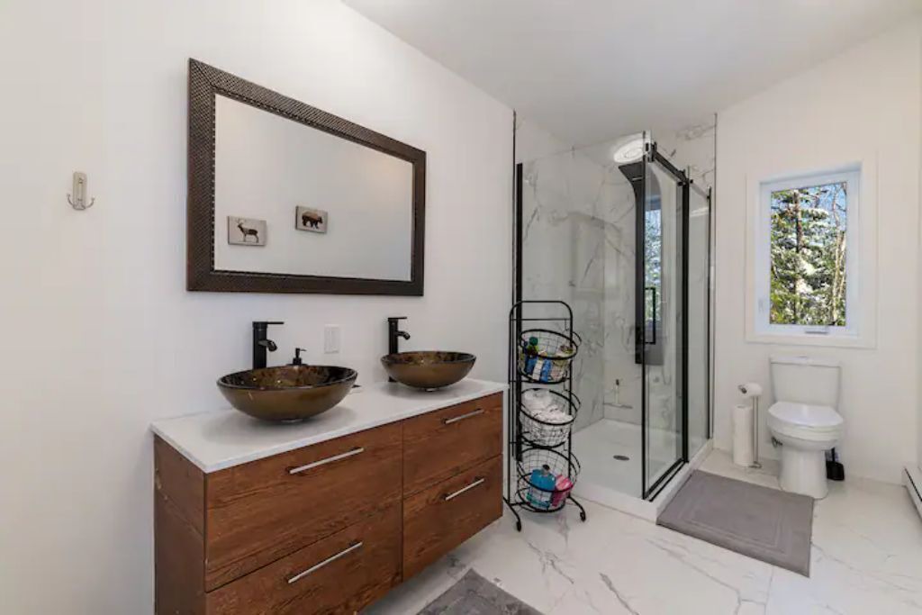 Photo of Bathroom in Les Eboulements
