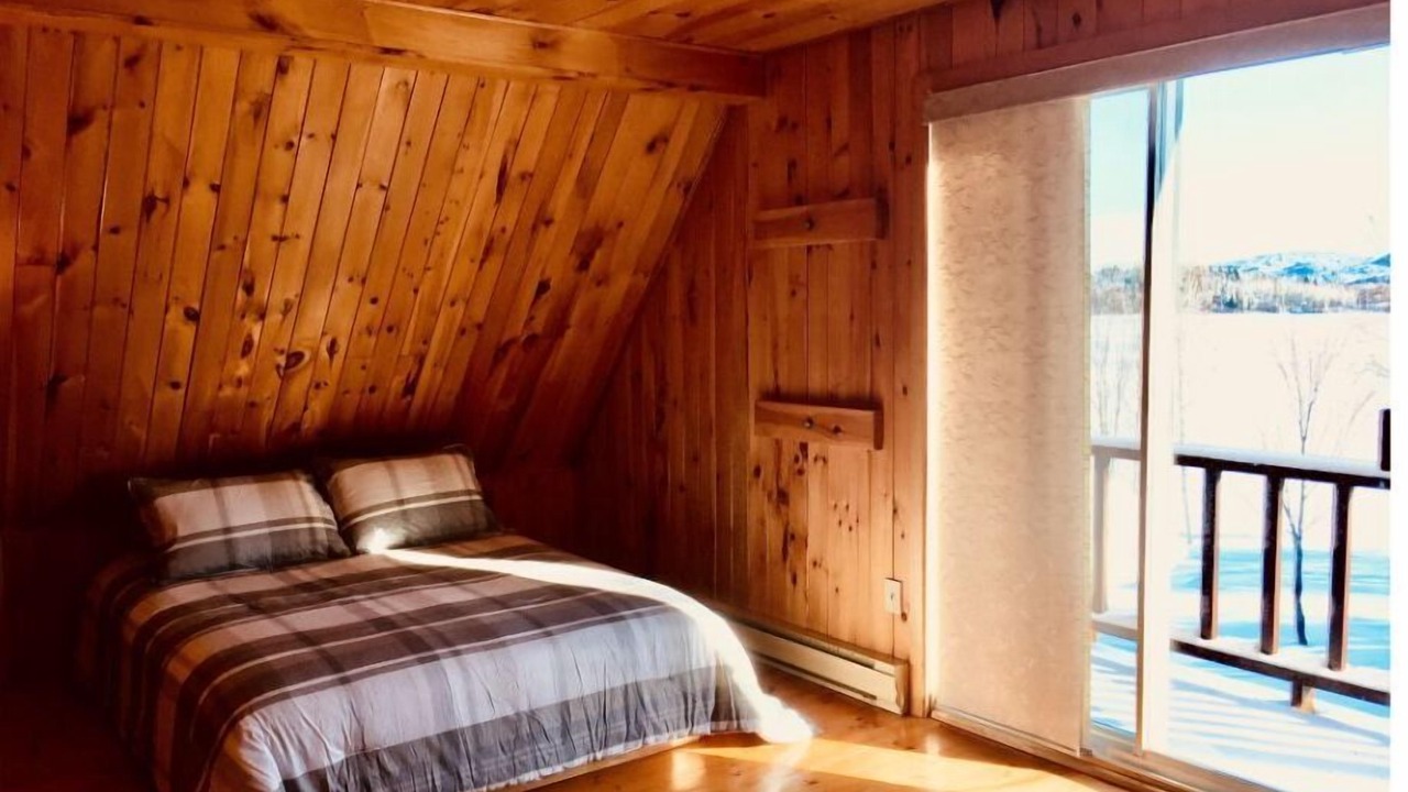Photo of Bedroom in Saint-Michel-des-Saints