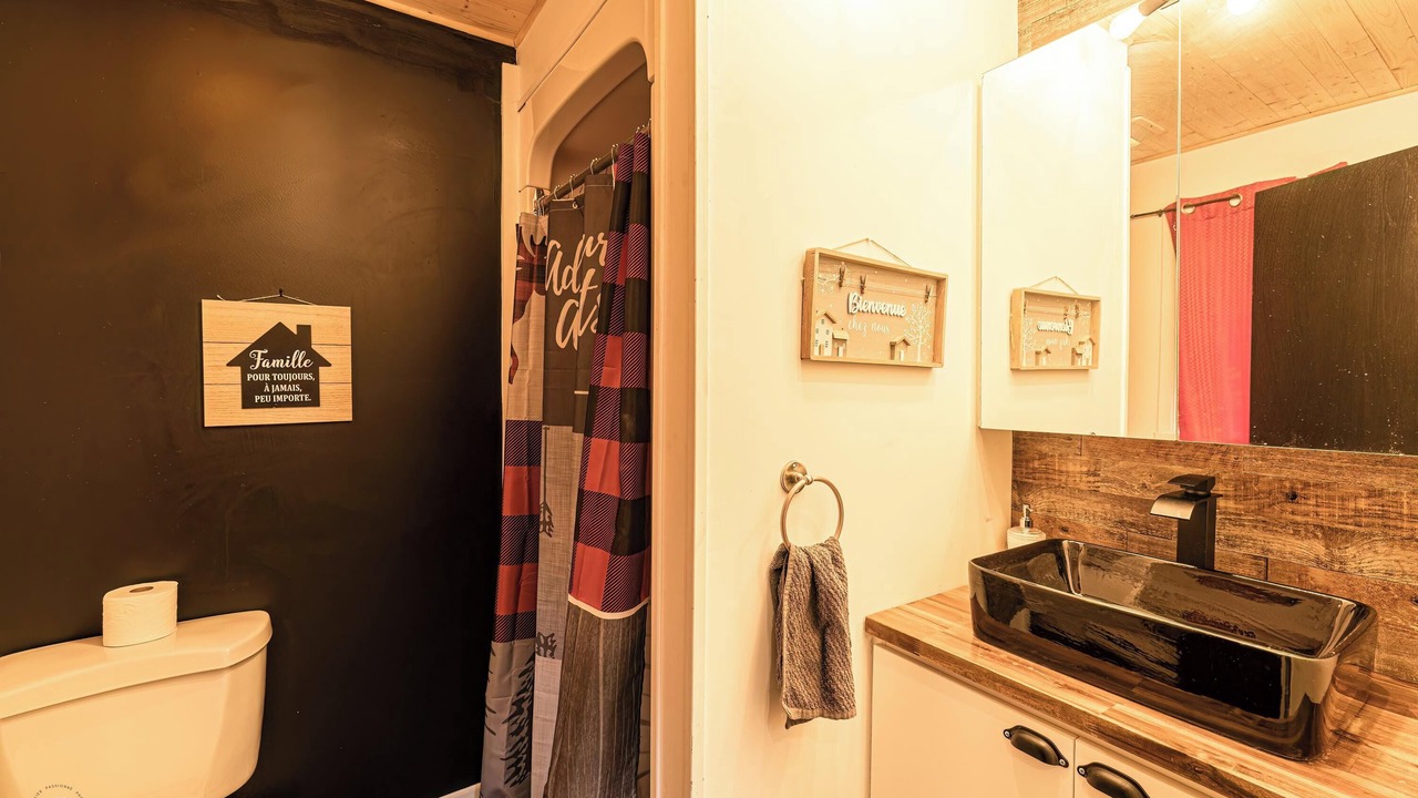 Photo of Bathroom in Chertsey