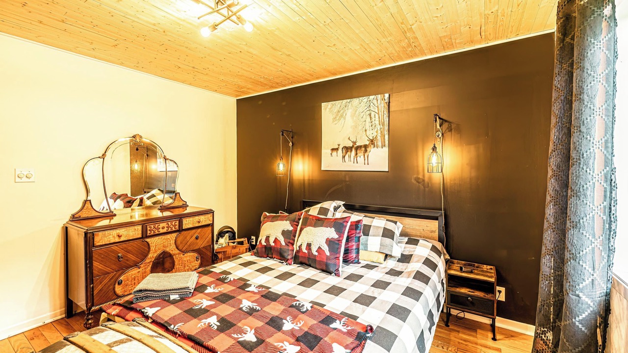 Photo of Bedroom in Chertsey