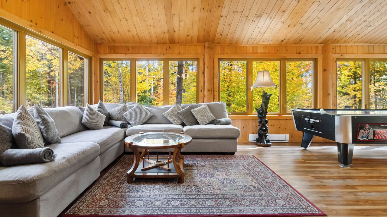 Photo of Bedroom in Fiddler Lake Resort