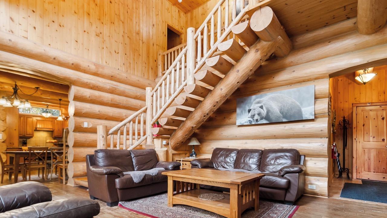 Photo of Livingroom in Fiddler Lake Resort