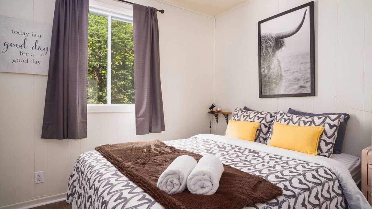 Photo of Bedroom in Chertsey