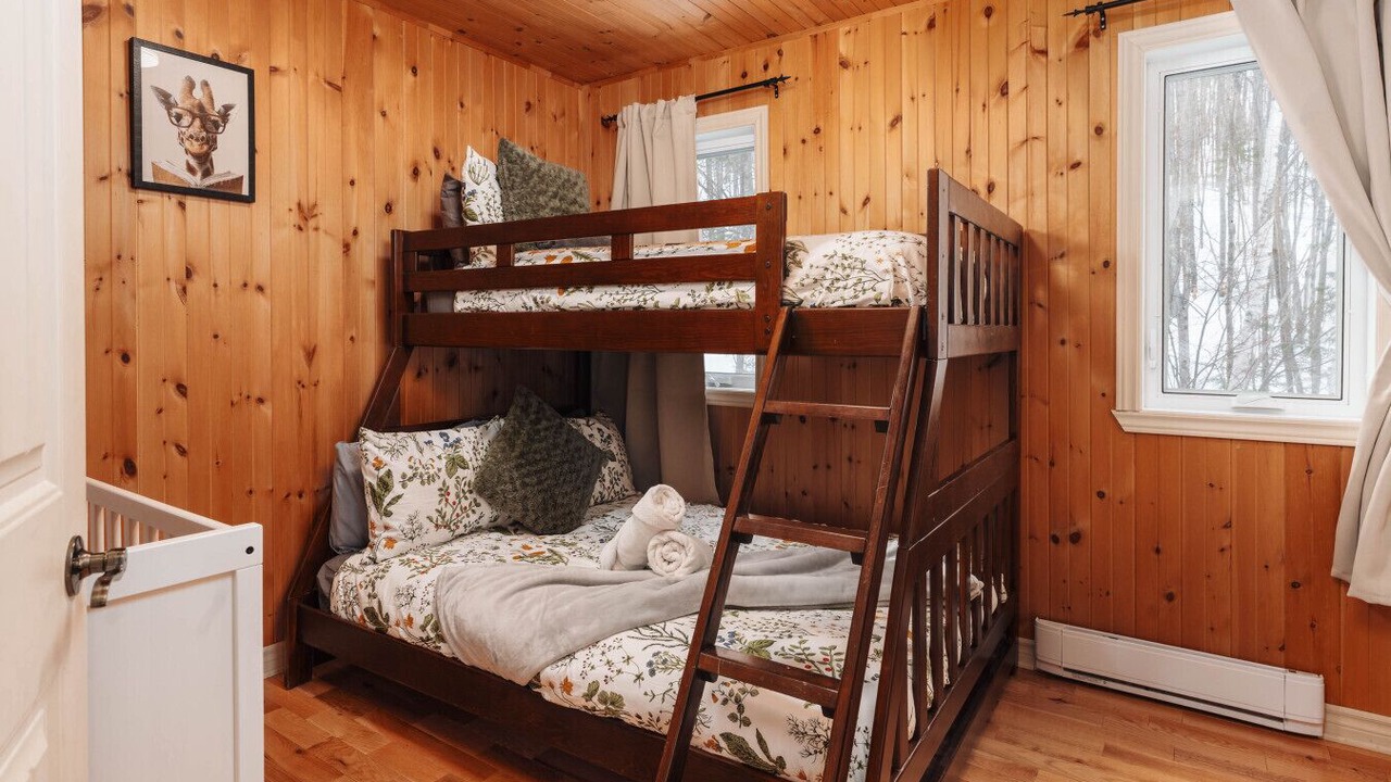 Photo of Bedroom in Saint-Alexis-des-Monts