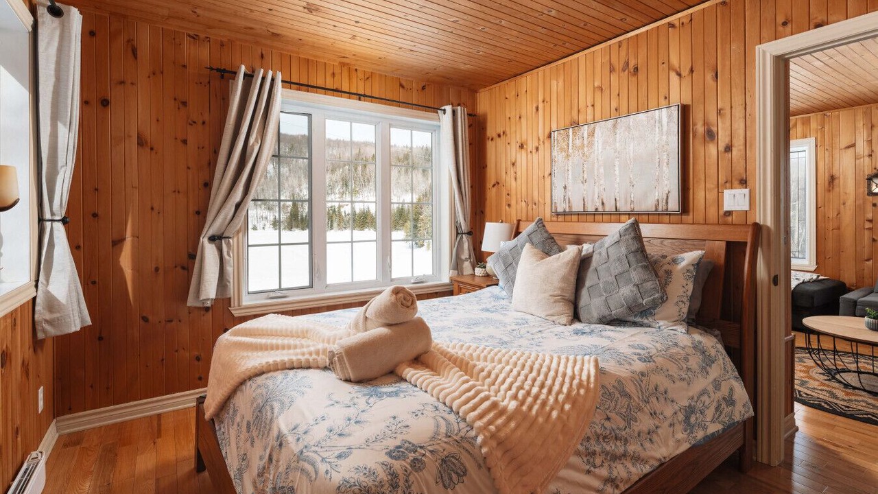 Photo of Bedroom in Saint-Alexis-des-Monts