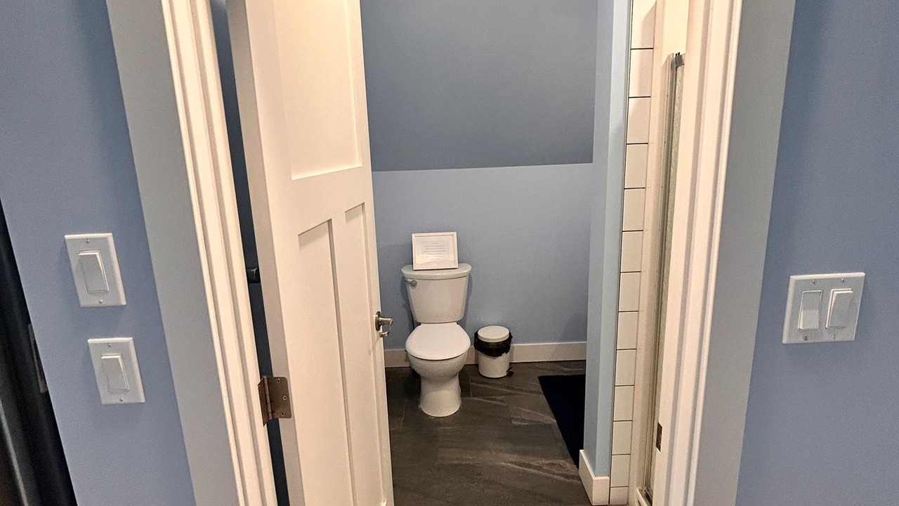 Photo of Bathroom in Golden