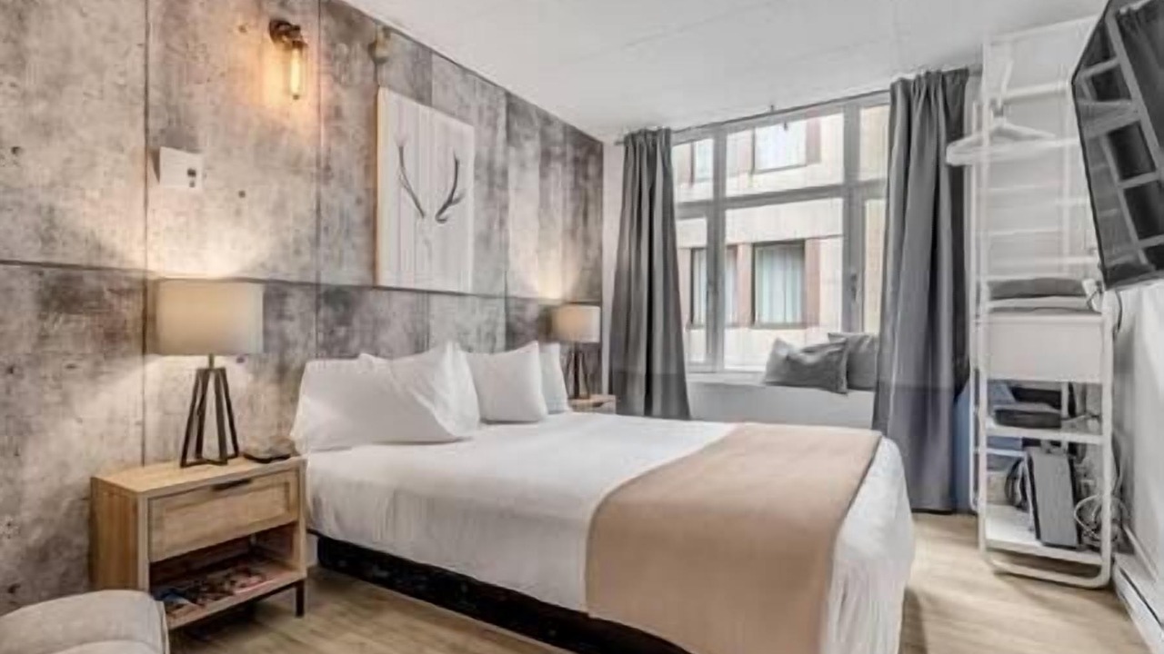Photo of Bedroom in La Cite-Limoilou