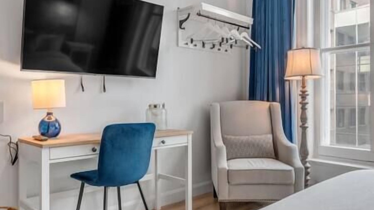 Photo of Bedroom in La Cite-Limoilou