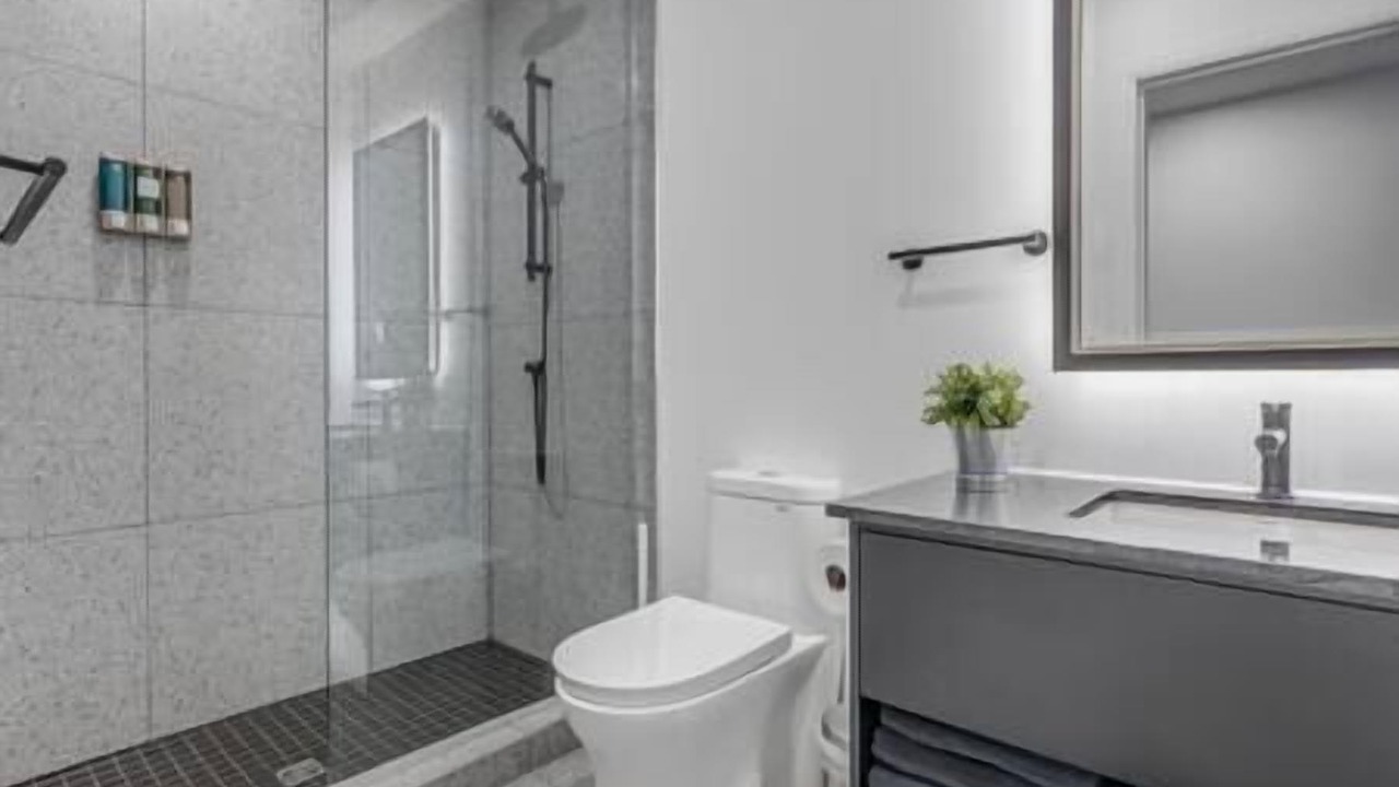 Photo of Bathroom in La Cite-Limoilou