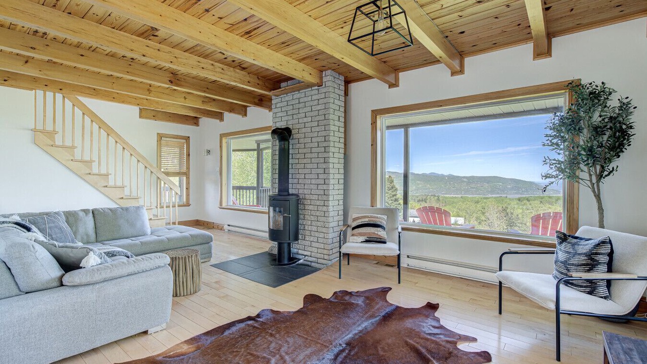 Photo of Livingroom in Baie-St-Paul