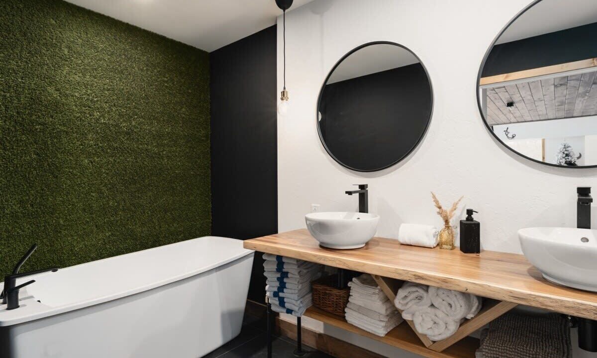 Photo of Bathroom in Chertsey