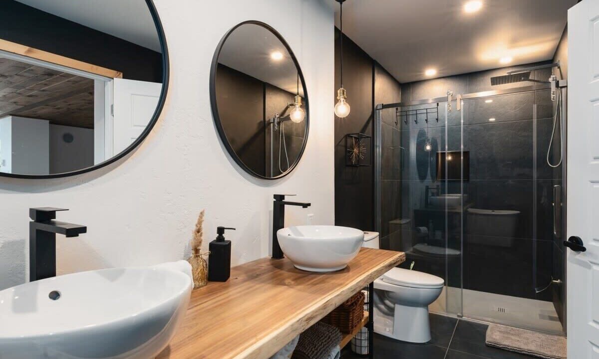 Photo of Bathroom in Chertsey