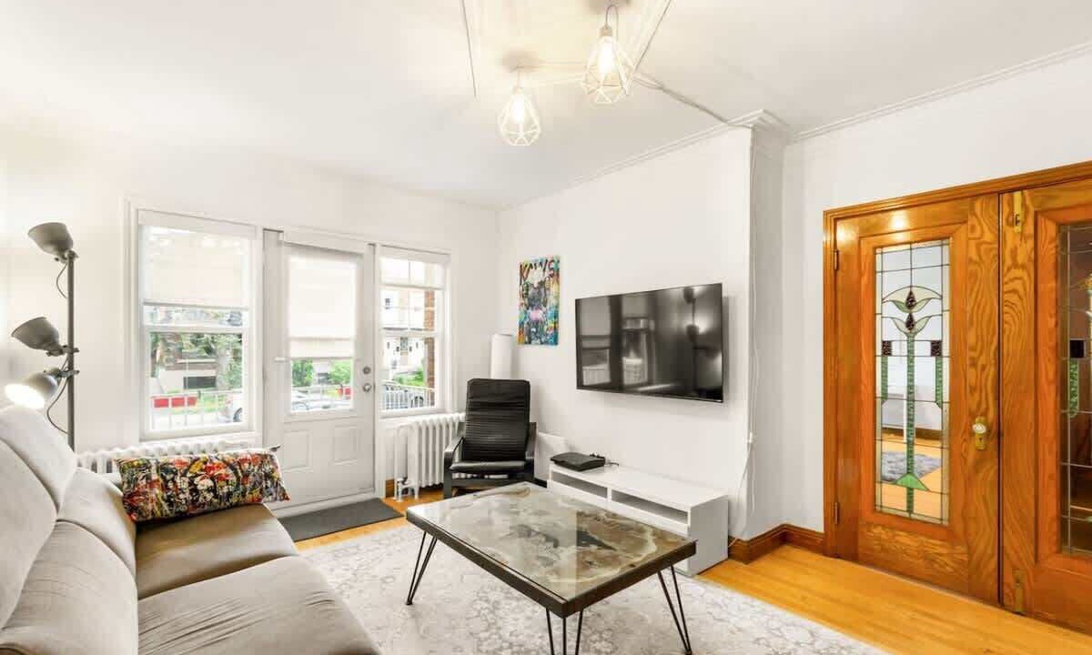 Photo of Livingroom in Rosemont-La Petite-Patrie