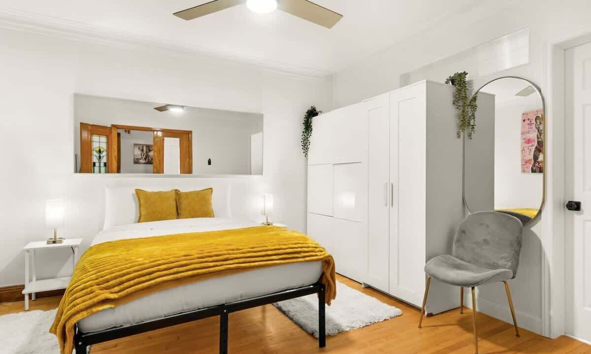 Photo of Bedroom in Rosemont-La Petite-Patrie