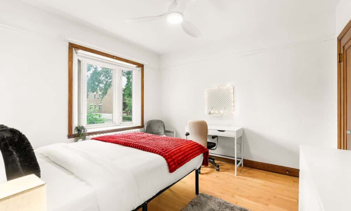 Photo of Bedroom in Rosemont-La Petite-Patrie