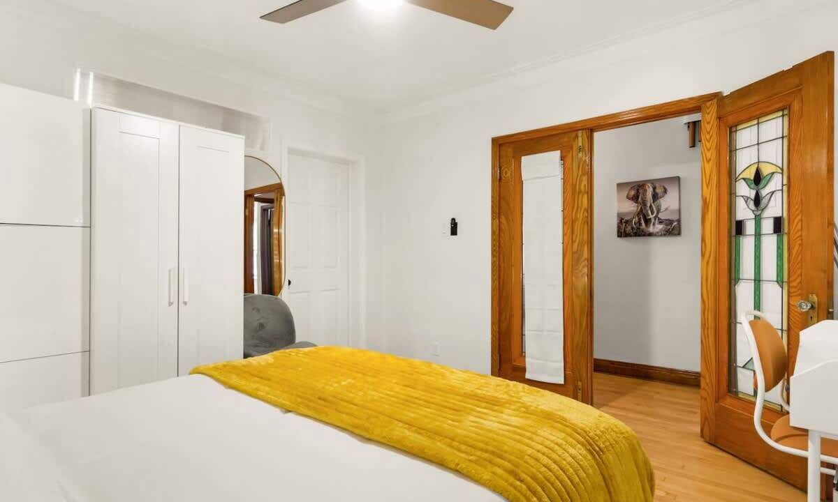Photo of Bedroom in Rosemont-La Petite-Patrie