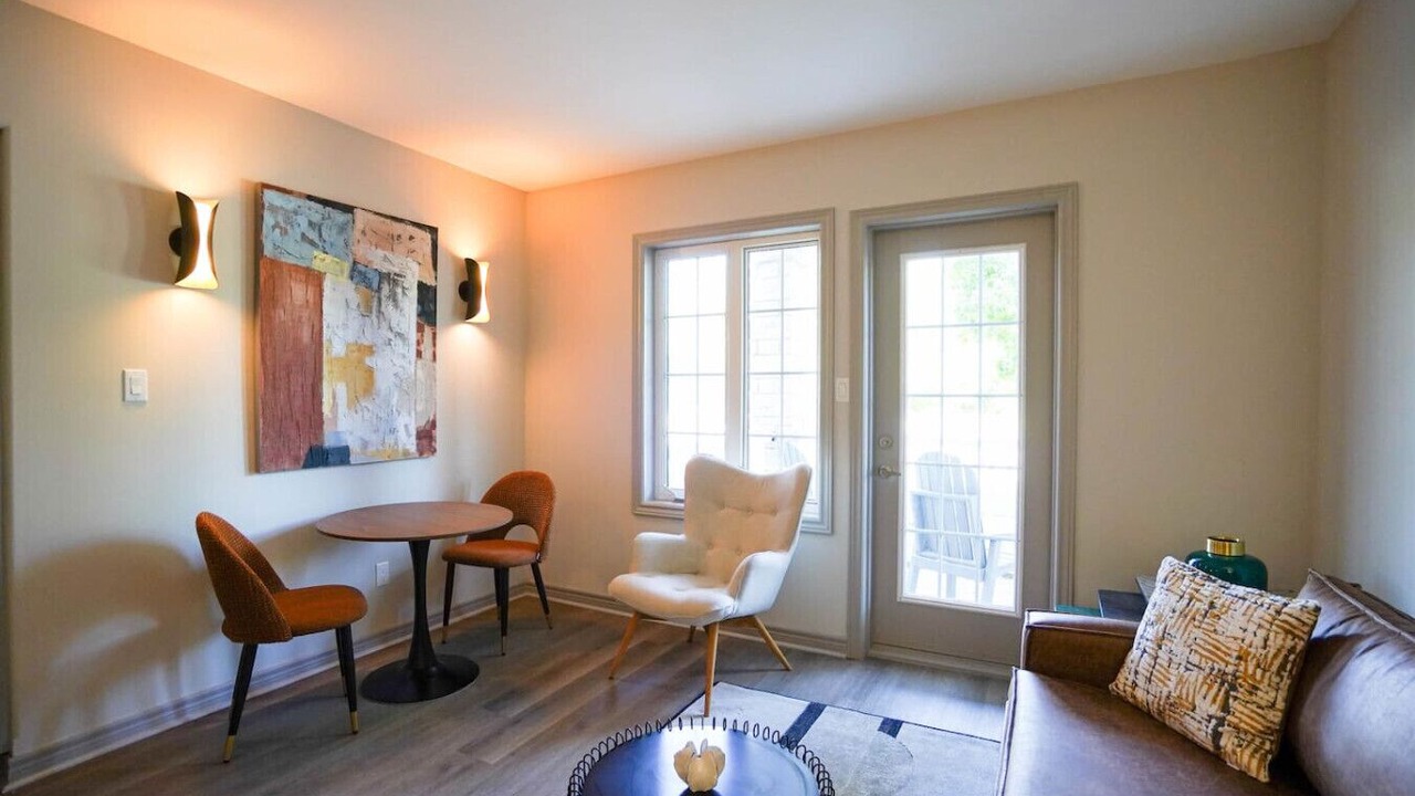 Photo of Livingroom in Oro-Medonte
