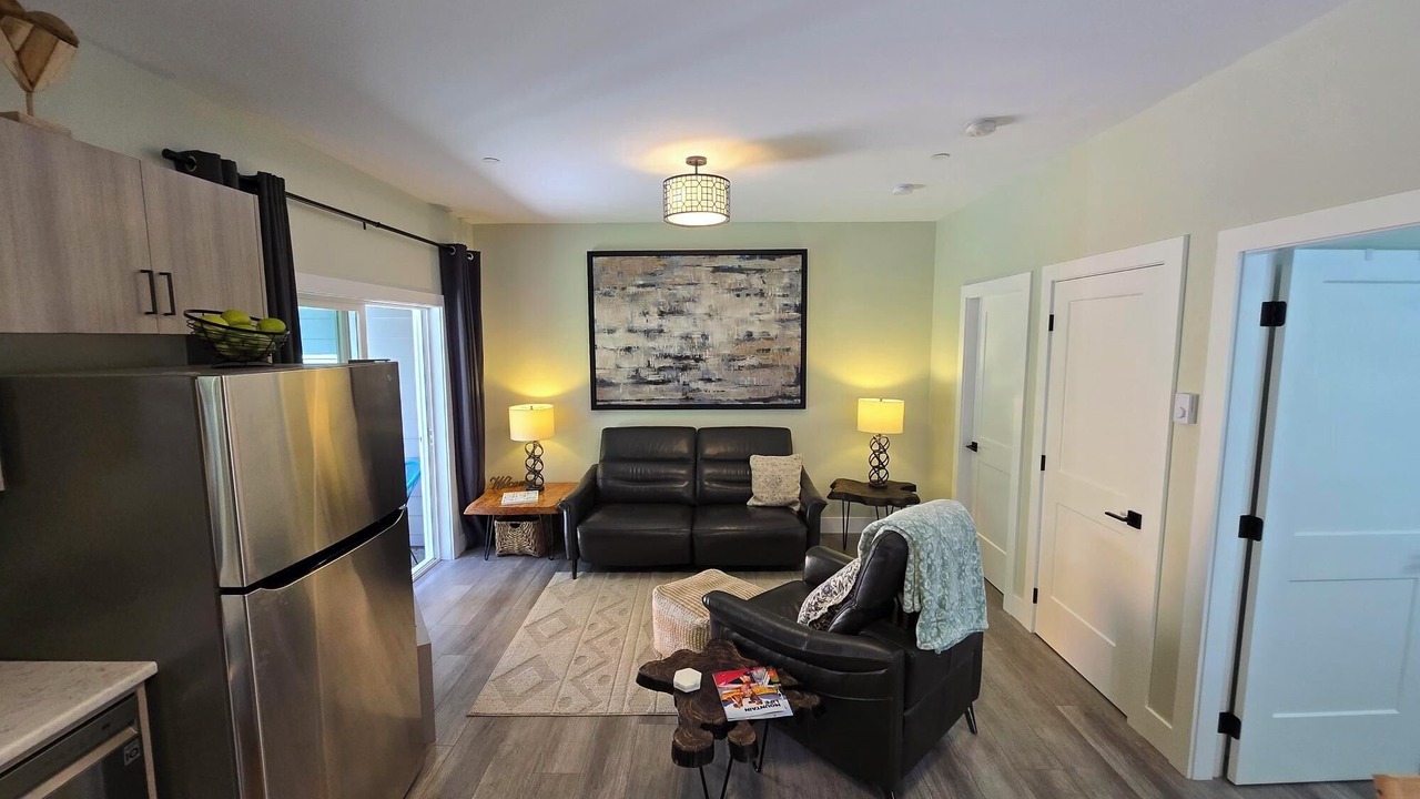 Photo of Livingroom in Shawnigan Lake