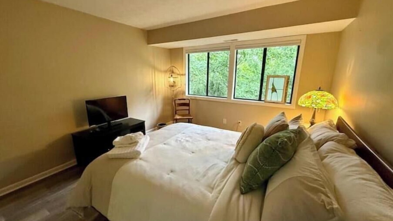 Photo of Bedroom in Chertsey