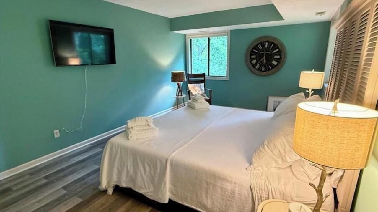 Photo of Bedroom in Chertsey