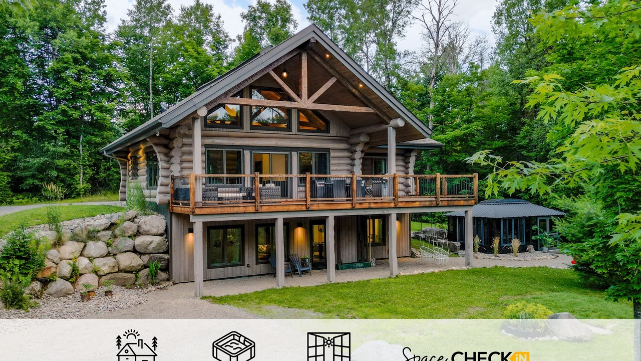 Photo of Outdoor in Saint-Faustin-Lac-Carre