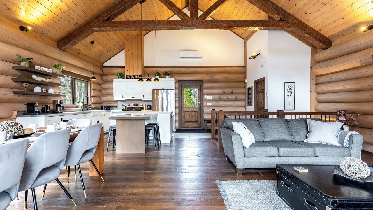 Photo of Livingroom in Saint-Faustin-Lac-Carre