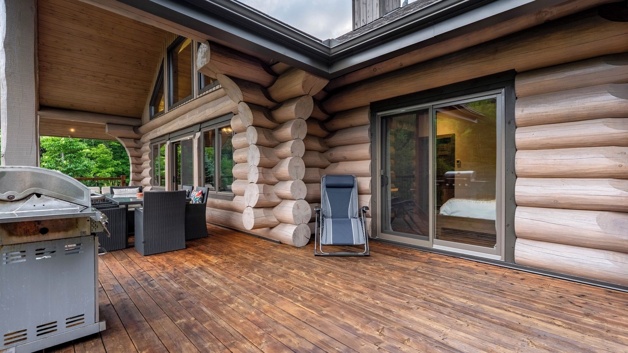 Photo of Patio Balcony in Saint-Faustin-Lac-Carre