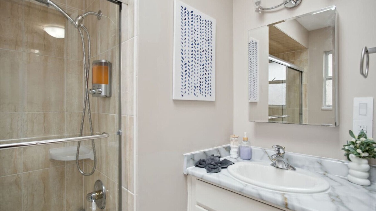 Photo of Bathroom in Killarney