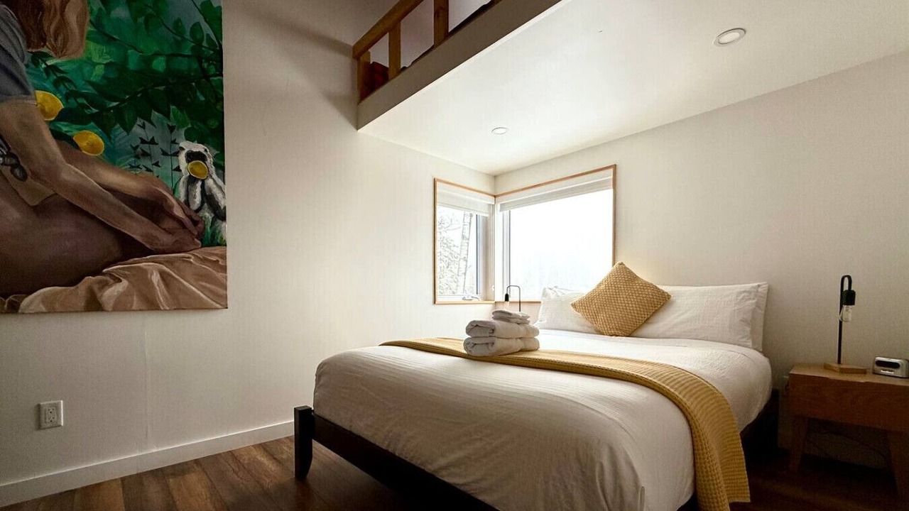 Photo of Bedroom in Petite-Riviere-Saint-Francois