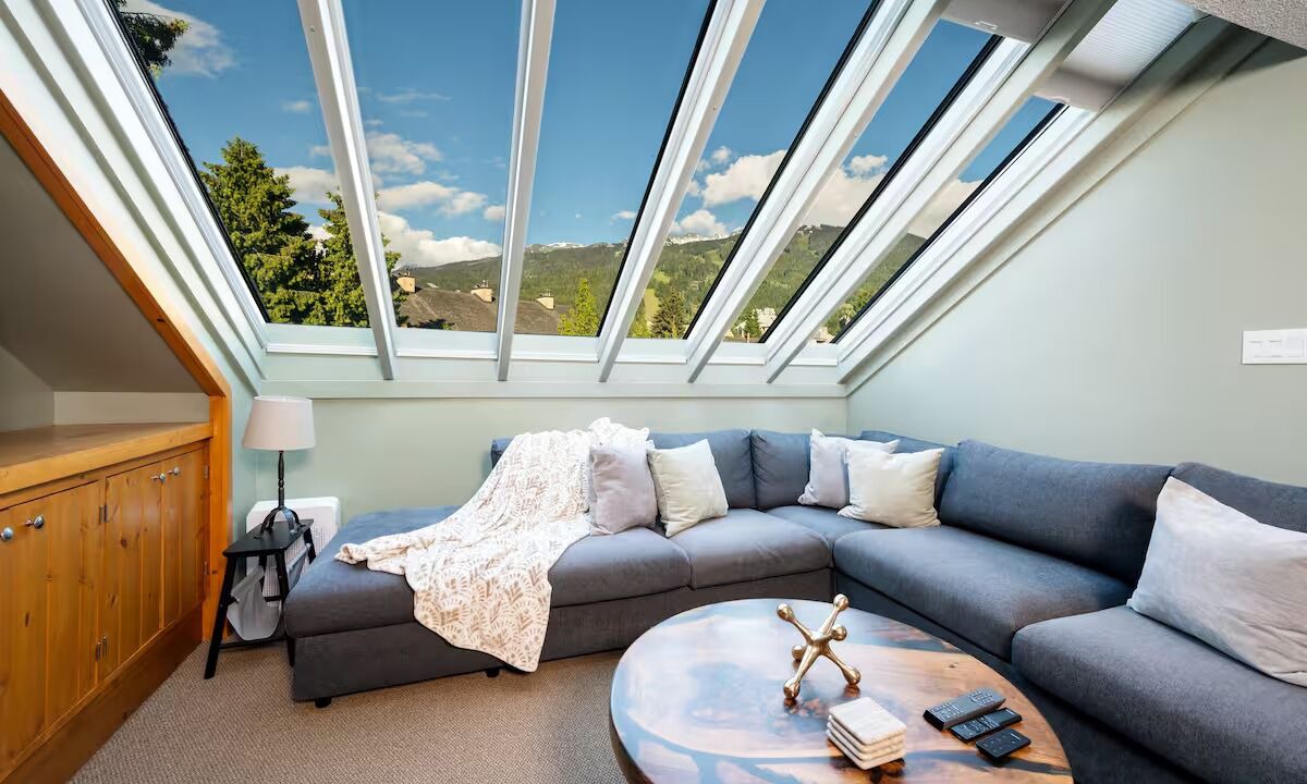Photo of Livingroom in Whistler Village