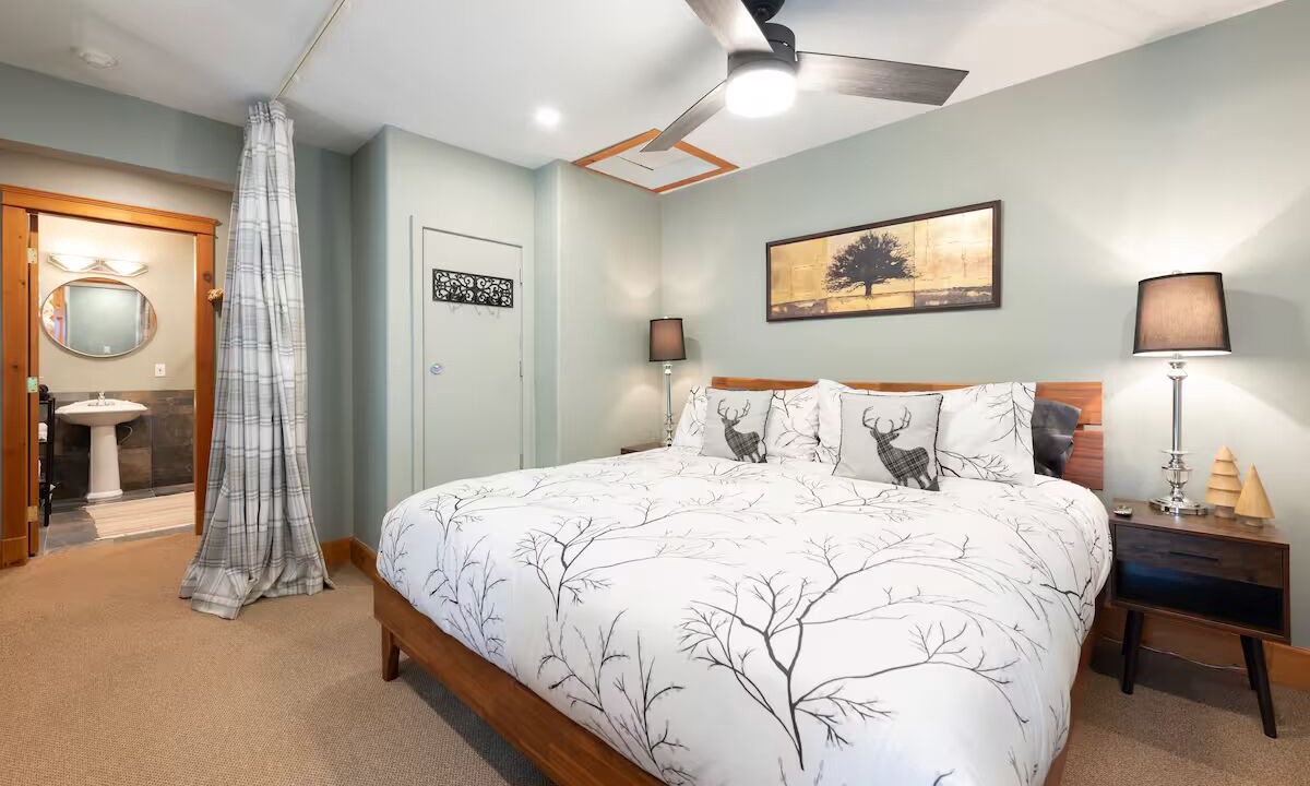 Photo of Bedroom in Whistler Village