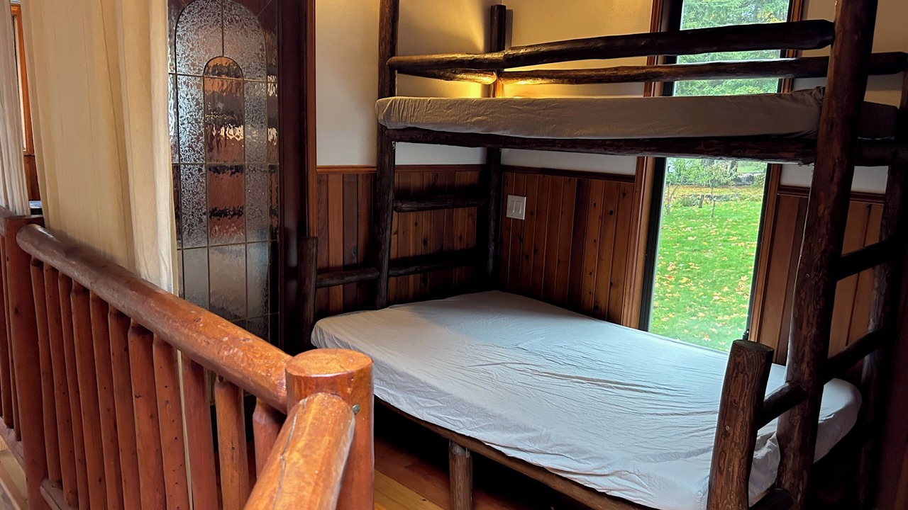 Photo of Bedroom in Burke Mountain