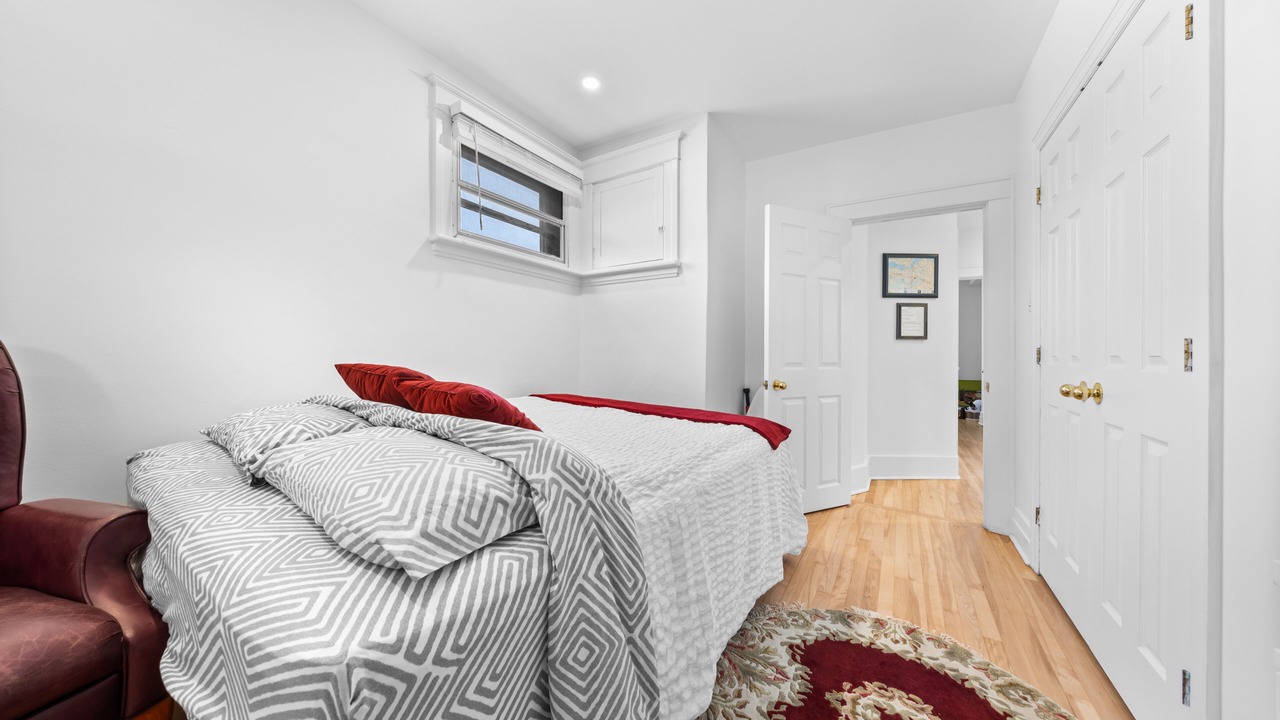Photo of Bedroom in Old Ottawa East