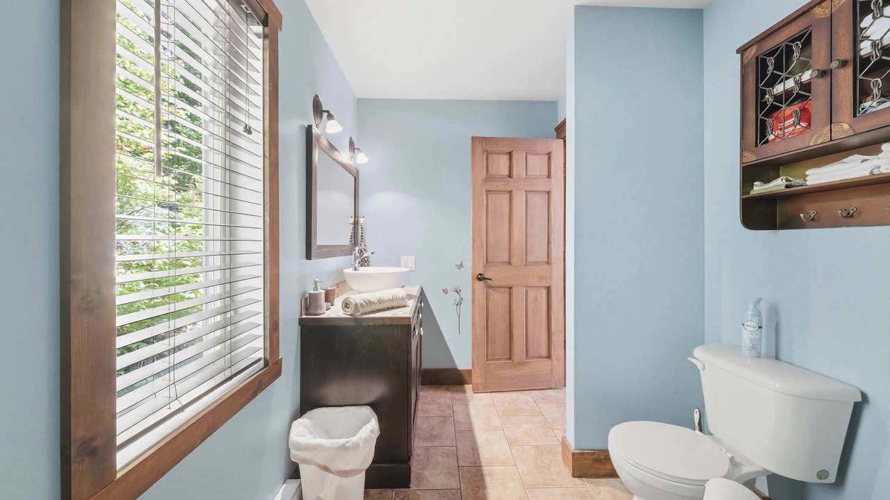 Photo of Bathroom in Notre-Dame-Auxiliatrice-de-Buckland