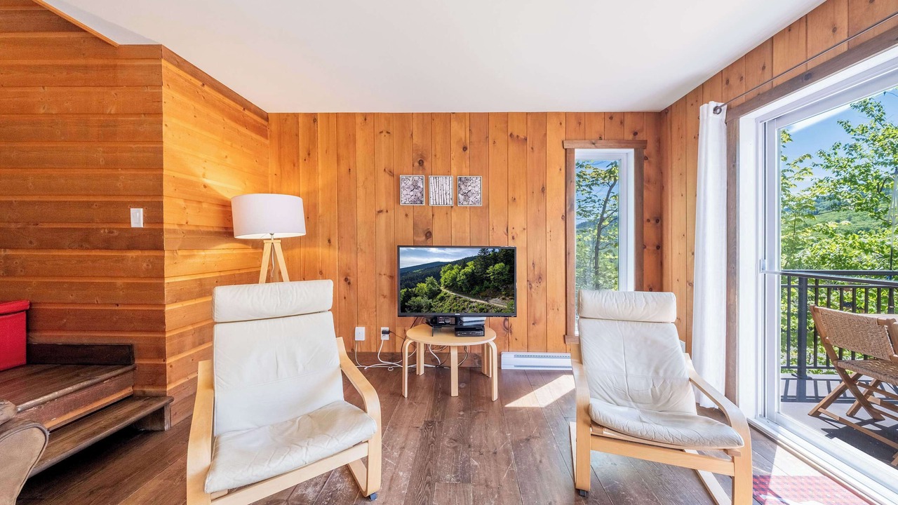 Photo of Livingroom in Notre-Dame-Auxiliatrice-de-Buckland