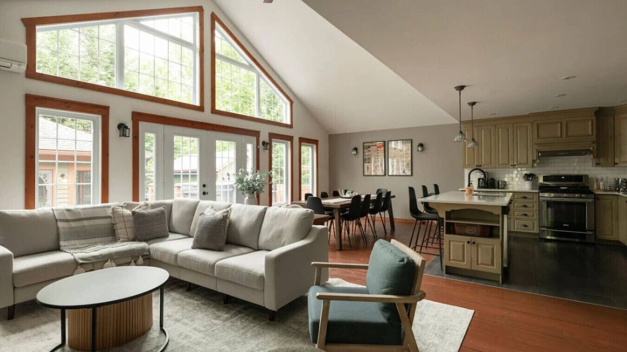 Photo of Livingroom in Saint-Faustin-Lac-Carre