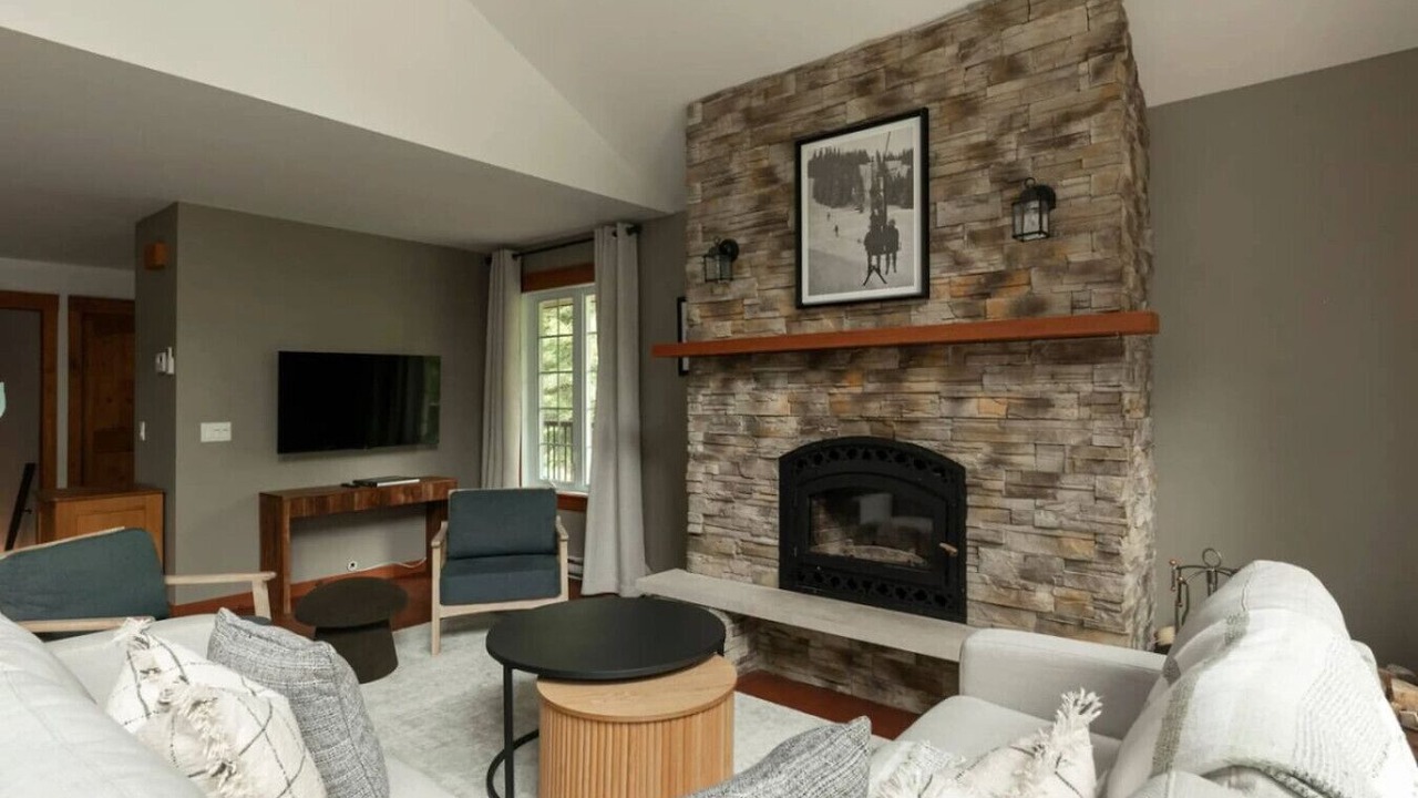 Photo of Livingroom in Saint-Faustin-Lac-Carre