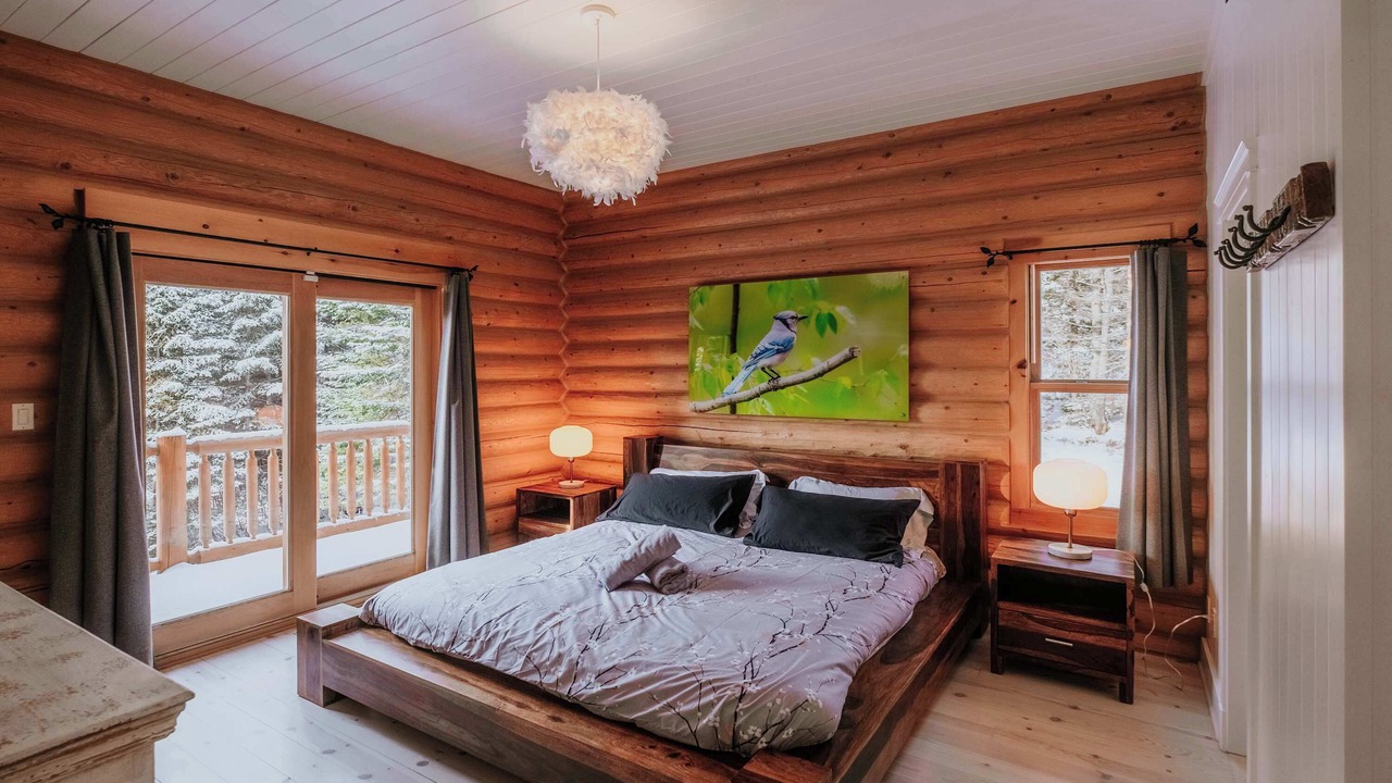 Photo of Bedroom in Fiddler Lake Resort