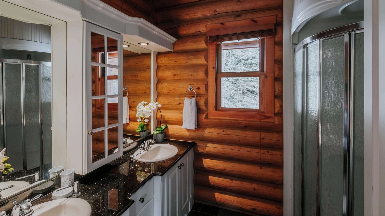 Photo of Bathroom in Fiddler Lake Resort