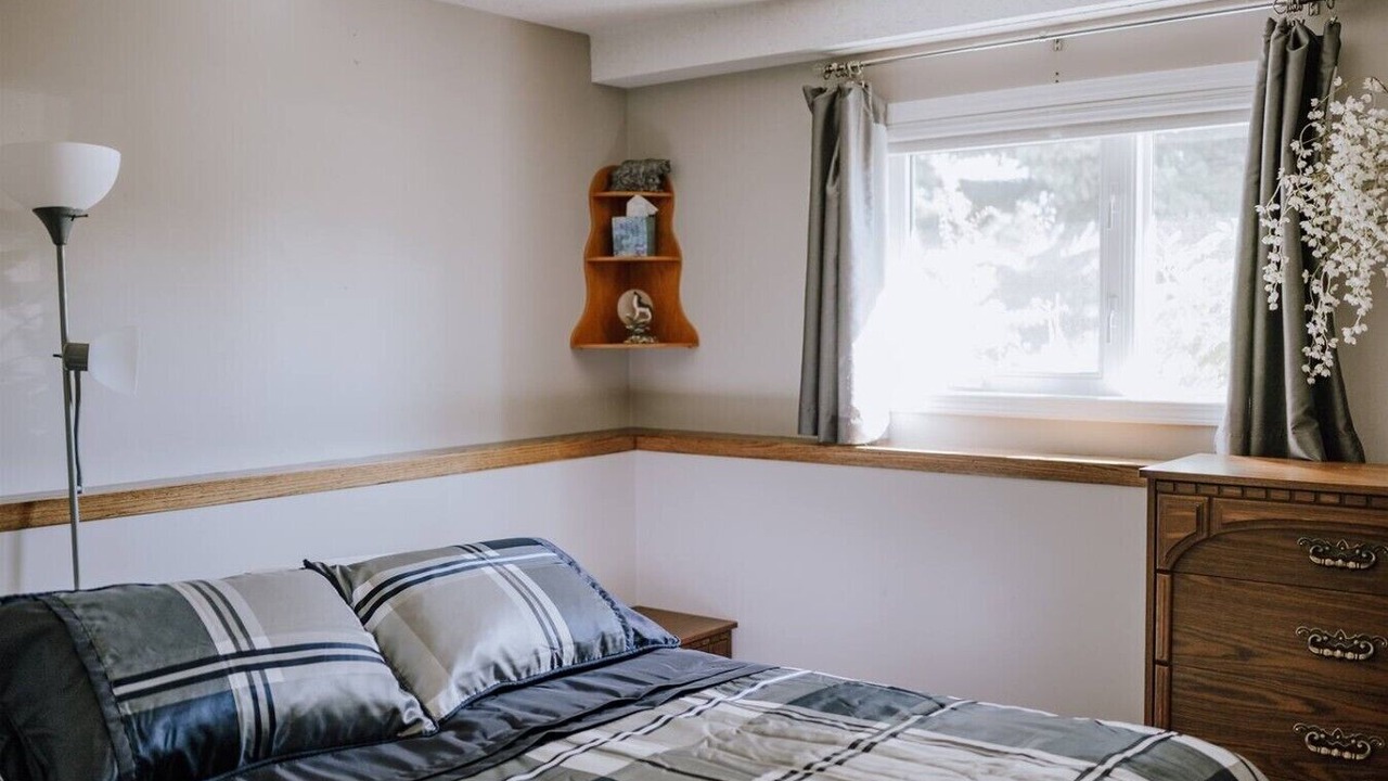 Photo of Bedroom in Olds