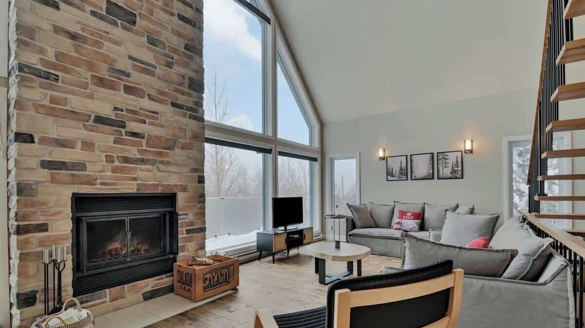 Photo of Livingroom in Petite-Riviere-Saint-Francois