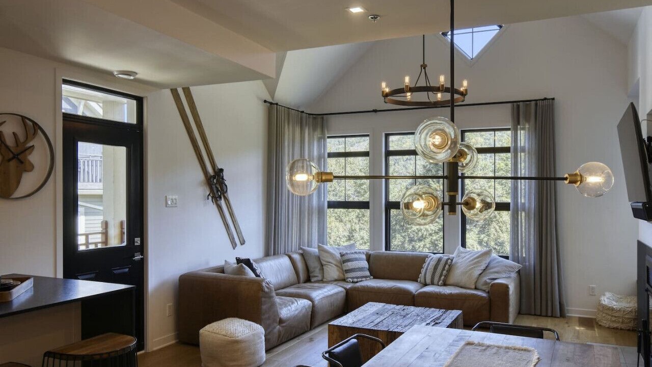 Photo of Livingroom in Tremblant-Les-Eaux
