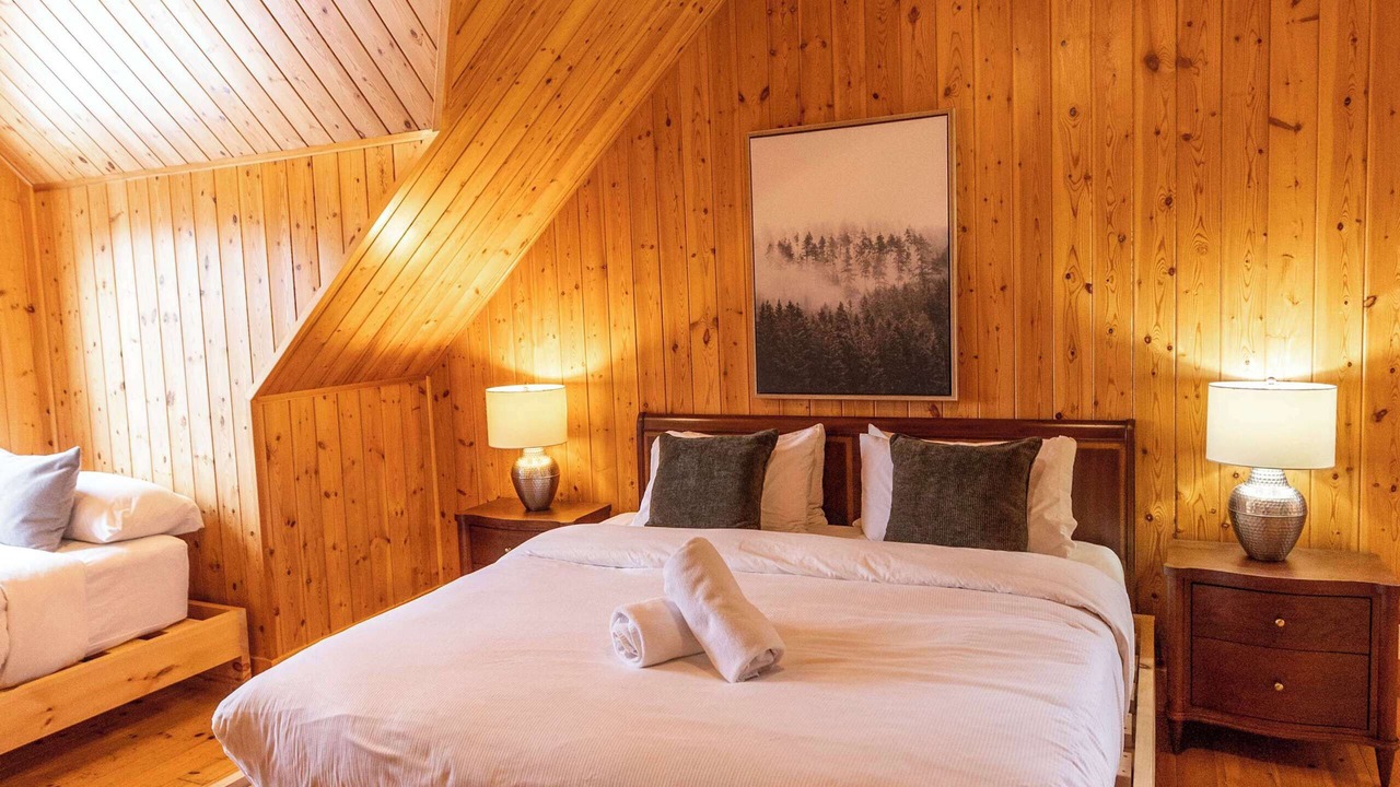 Photo of Bedroom in Fiddler Lake Resort