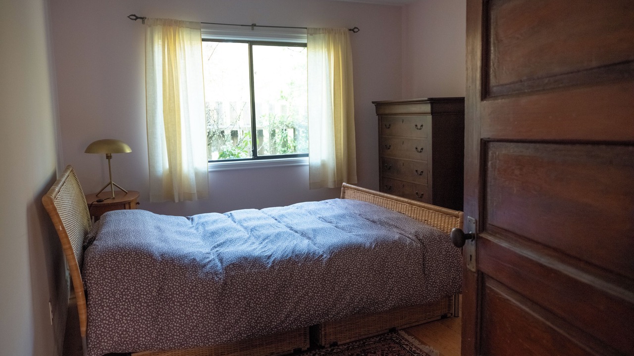 Photo of Bedroom in Salt Spring Island